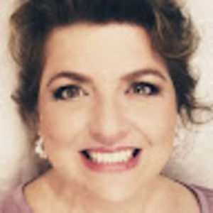 Meet your Posher, Esther